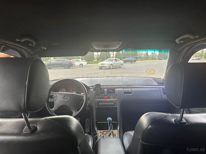 Mercedes E 270 1999, 398,000 km - 2.7 л - Gəncə