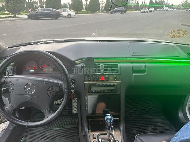 Mercedes E 270 1999, 398,000 km - 2.7 л - Gəncə