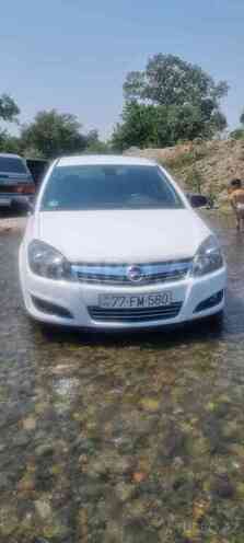 Opel Astra 2009, 300,000 km - 1.4 l - Ağstafa
