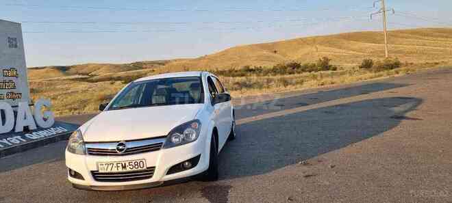 Opel Astra 2009, 300,000 km - 1.4 l - Ağstafa