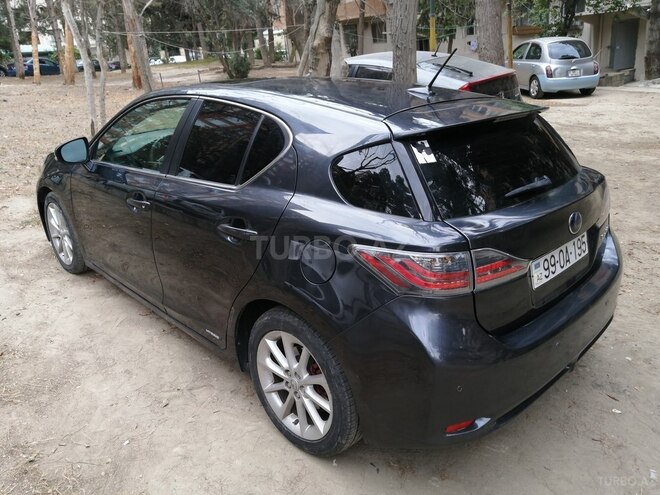 Lexus CT 200h 2011, 560,000 km - 1.8 л - Bakı