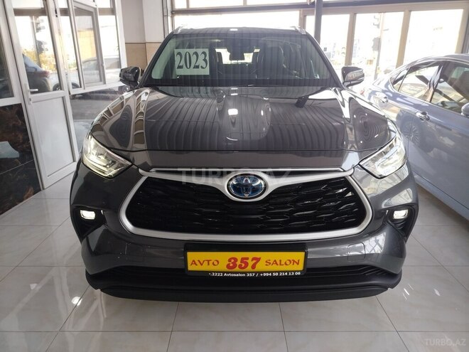 Toyota Highlander 2023, 27,000 km - 2.5 l - Bakı