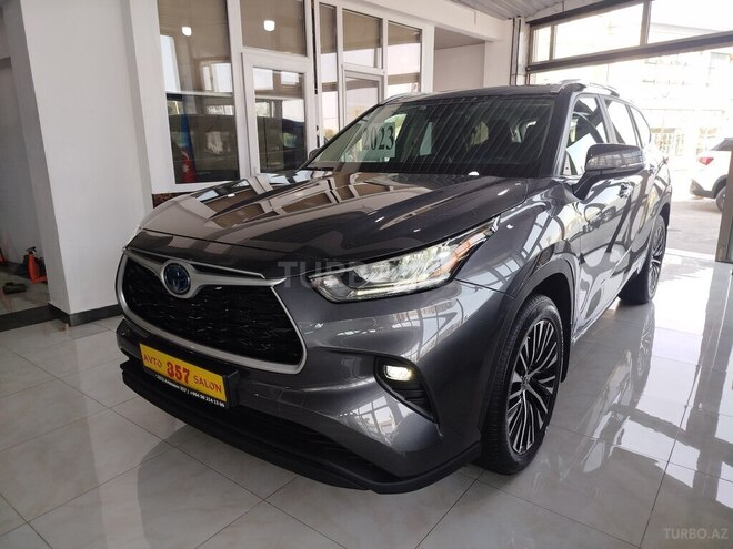 Toyota Highlander 2023, 27,000 km - 2.5 l - Bakı