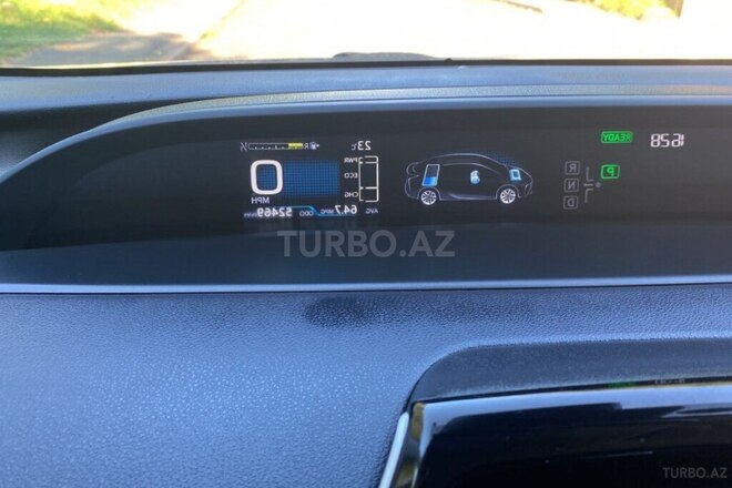 Toyota Prius 2019, 84,441 km - 1.8 l - Xudat
