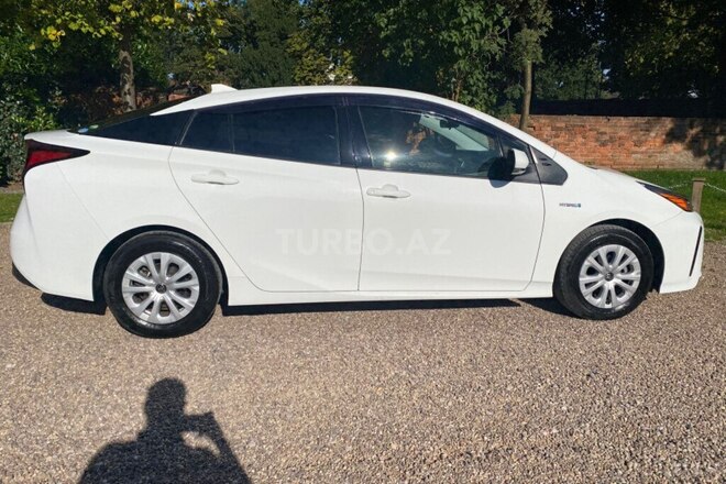 Toyota Prius 2019, 84,441 km - 1.8 l - Xudat