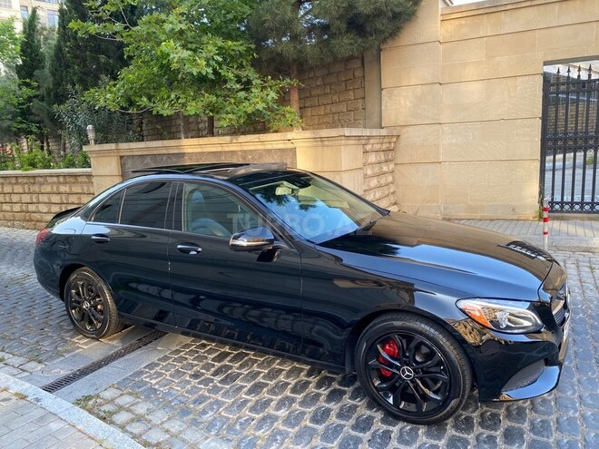 Mercedes C 300 4MATIC 2017, 135,000 km - 2.0 л - Bakı