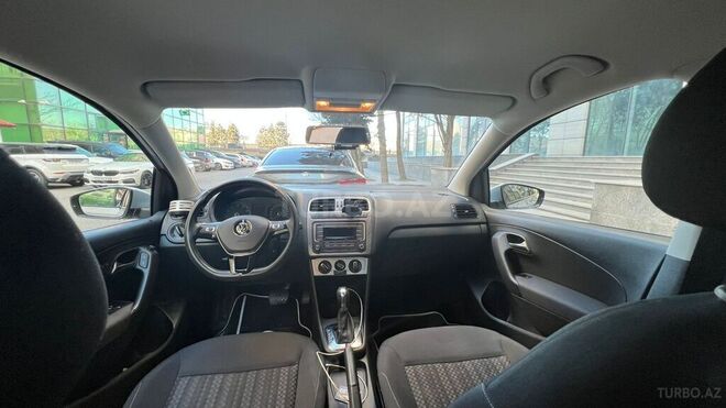 Volkswagen Polo 2019, 39,000 km - 1.6 l - Bakı