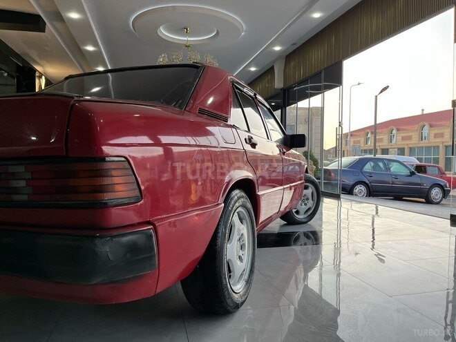 Mercedes 190-7