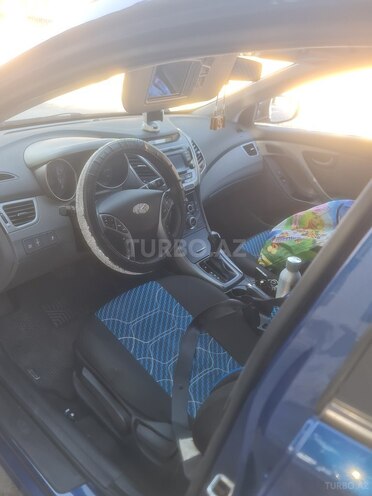 Hyundai Elantra 2015, 145,000 km - 1.8 l - Bakı