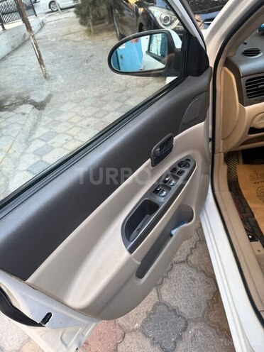 Hyundai Accent 2006, 245,000 km - 1.6 l - Bakı