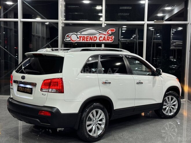 Kia Sorento 2011, 235,000 km - 2.0 l - Xırdalan