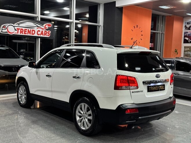 Kia Sorento 2011, 235,000 km - 2.0 l - Xırdalan