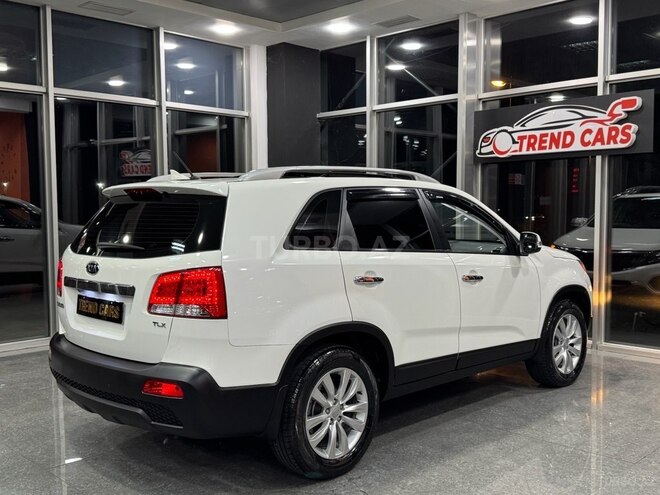 Kia Sorento 2011, 235,000 km - 2.0 l - Xırdalan