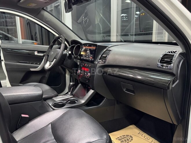 Kia Sorento 2011, 235,000 km - 2.0 l - Xırdalan