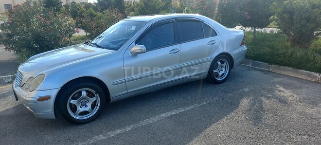 Mercedes C 240 2000, 360,000 km - 2.6 л - Şirvan