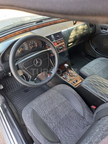 Mercedes C 240 1999, 317,000 km - 2.4 l - Bakı