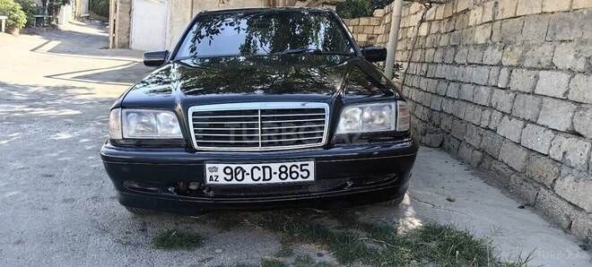 Mercedes C 220 d 1999, 395,000 km - 2.2 л - Bakı