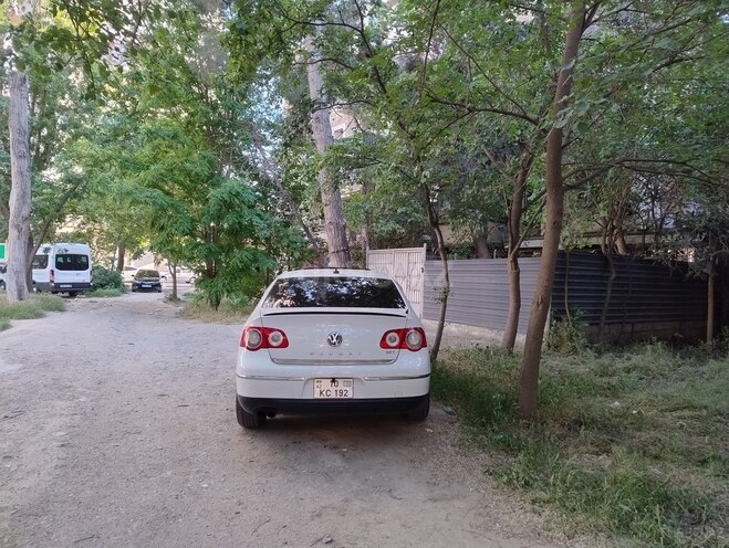 Volkswagen Passat 2008, 292,000 km - 2.0 l - Bakı