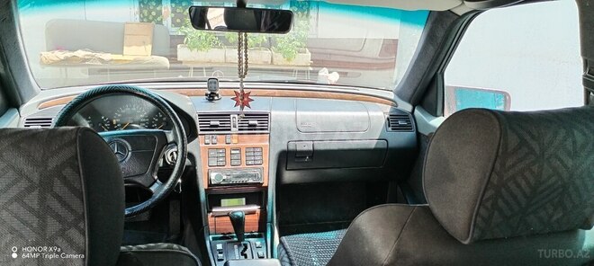 Mercedes C 200 1994, 506,800 km - 2.0 л - Quba