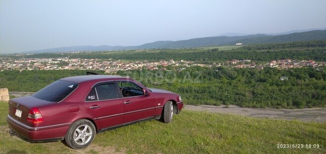 Mercedes C 200 1994, 506,800 km - 2.0 л - Quba
