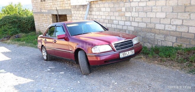 Mercedes C 200 1994, 506,800 km - 2.0 л - Quba