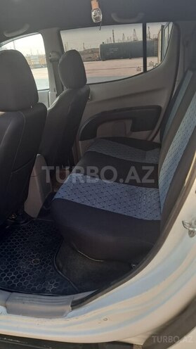 Mitsubishi L200 2010, 332,000 km - 2.5 l - Bakı