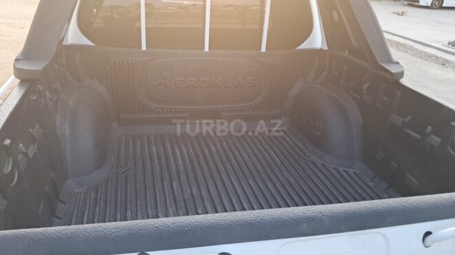 Mitsubishi L200 2010, 332,000 km - 2.5 l - Bakı
