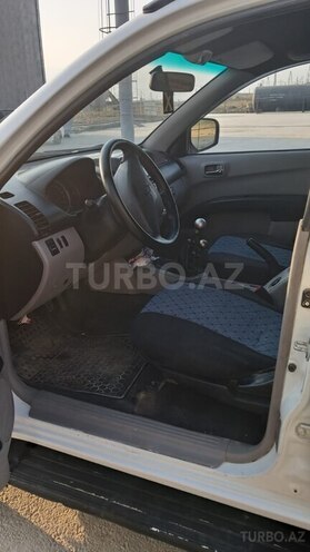Mitsubishi L200 2010, 332,000 km - 2.5 l - Bakı