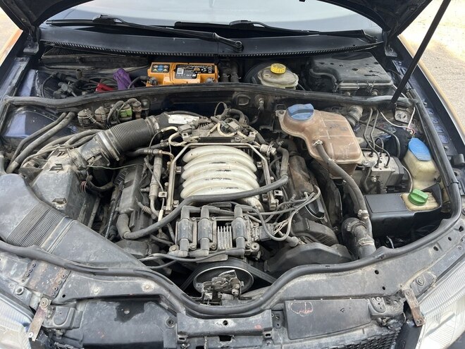 Volkswagen Passat 2000, 502,000 km - 2.8 l - Ağstafa
