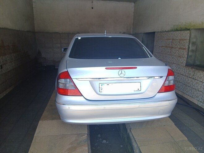 Mercedes E 220 d 2007, 322,476 km - 2.2 l - Qazax