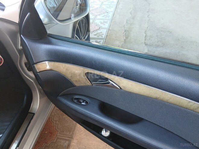 Mercedes E 220 d 2007, 322,476 km - 2.2 l - Qazax