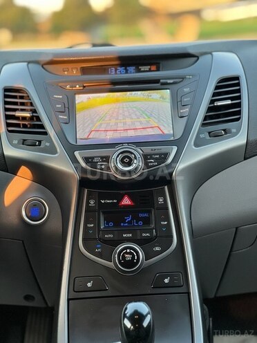 Hyundai Elantra 2015, 117,000 km - 1.8 l - Bakı