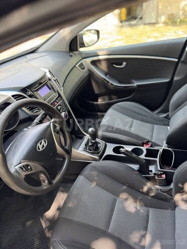 Hyundai i30 2014, 281,966 km - 1.4 l - Ağcabədi