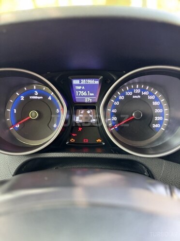 Hyundai i30 2014, 281,966 km - 1.4 l - Ağcabədi