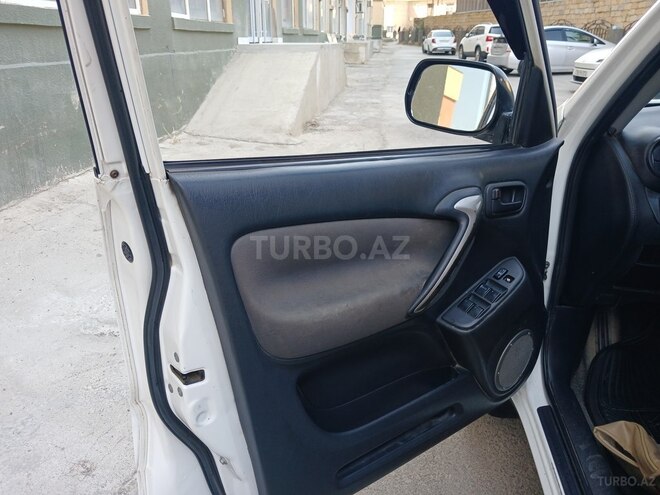 Toyota RAV4 2004, 253,805 km - 2.0 l - Bakı