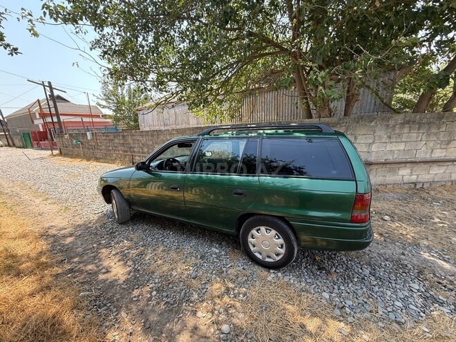 Opel Astra 1997, 590,171 km - 1.6 l - Neftçala