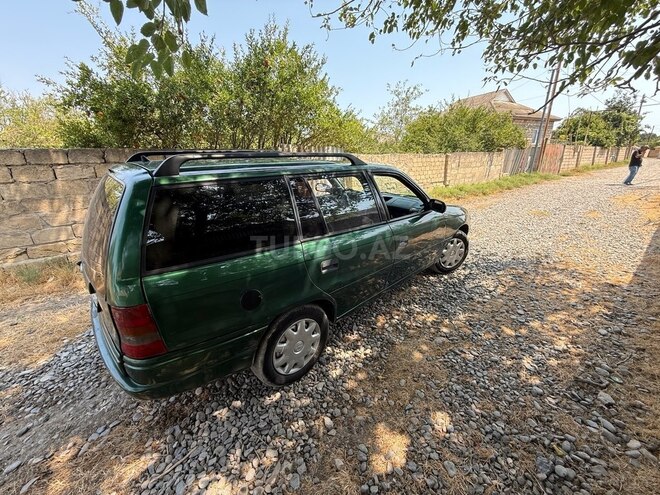 Opel Astra 1997, 590,171 km - 1.6 l - Neftçala