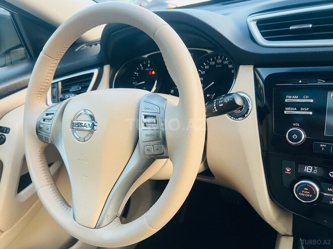 Nissan X-Trail 2015, 102,000 km - 2.5 l - Bakı