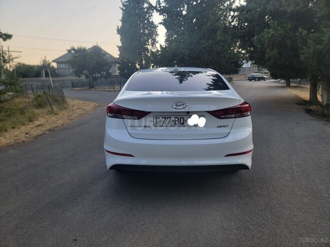 Hyundai Avante 2017, 220,125 km - 1.6 л - Bakı