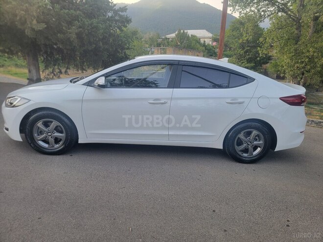 Hyundai Avante 2017, 220,125 km - 1.6 л - Bakı