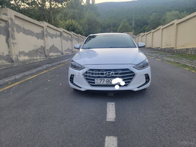Hyundai Avante 2017, 220,125 km - 1.6 л - Bakı