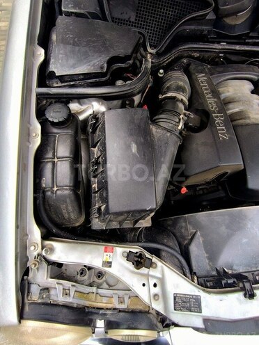 Mercedes E 240 1998, 395,000 km - 2.4 l - Masallı