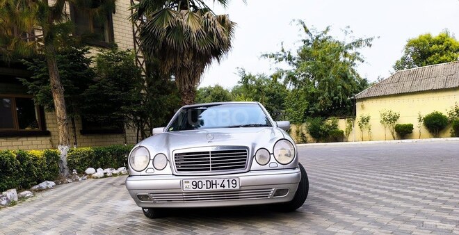 Mercedes E 240 1998, 395,000 km - 2.4 l - Masallı