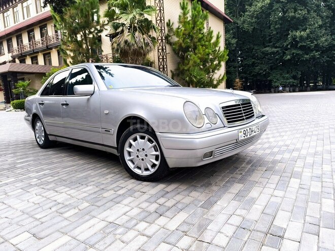 Mercedes E 240 1998, 395,000 km - 2.4 l - Masallı