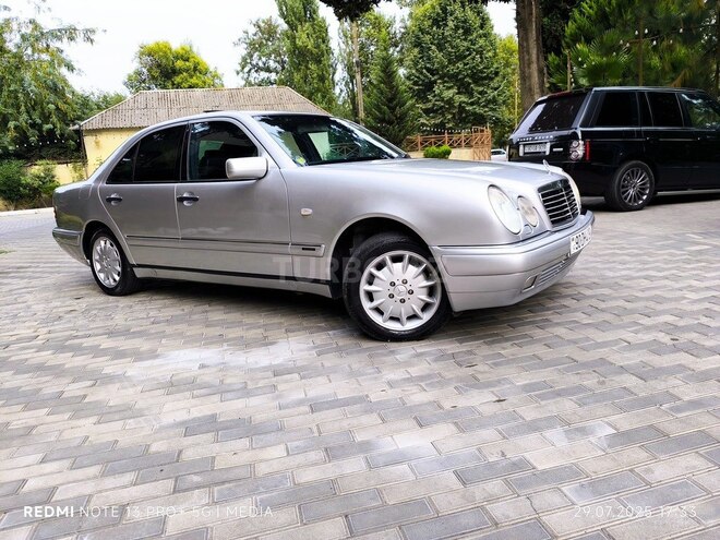Mercedes E 240 1998, 395,000 km - 2.4 l - Masallı