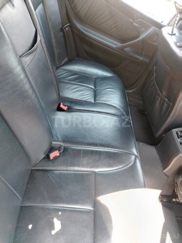 Mercedes E 320 2000, 385,000 km - 3.2 l - Sumqayıt