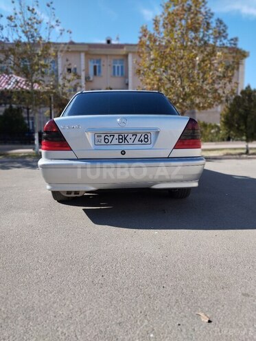 Mercedes C 240 1999, 215,450 km - 2.4 л - Naxçıvan