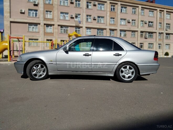 Mercedes C 240 1999, 215,450 km - 2.4 л - Naxçıvan
