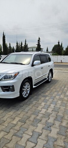 Lexus LX 570 2013, 212,000 km - 5.7 l - Astara