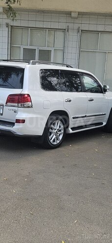 Lexus LX 570 2013, 212,000 km - 5.7 l - Astara